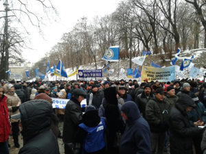 Потрібні діла, а не промови